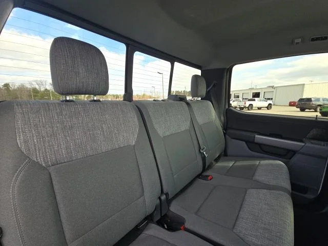 Used 2022 White Ford XLT image 16