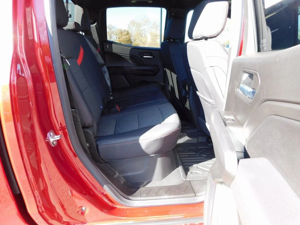 2026 Chevrolet Colorado Z71 - Photo 24