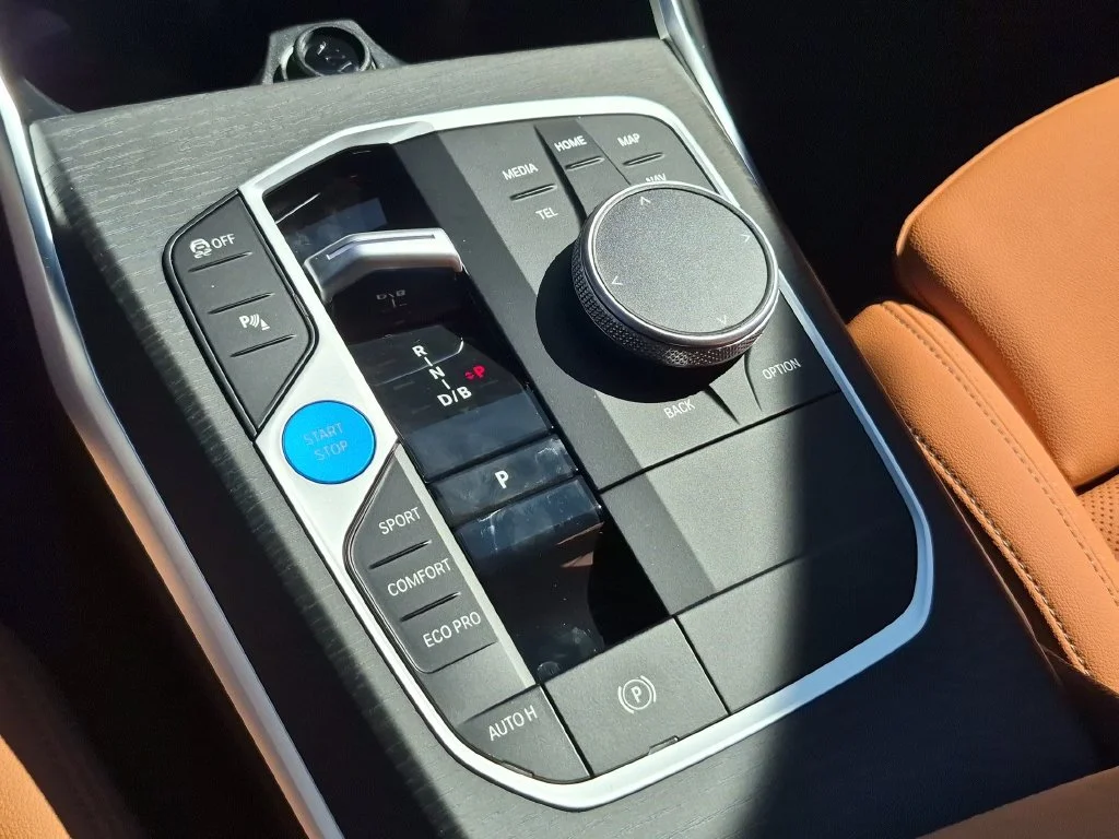 New 2026 Blue BMW eDrive40 image 10