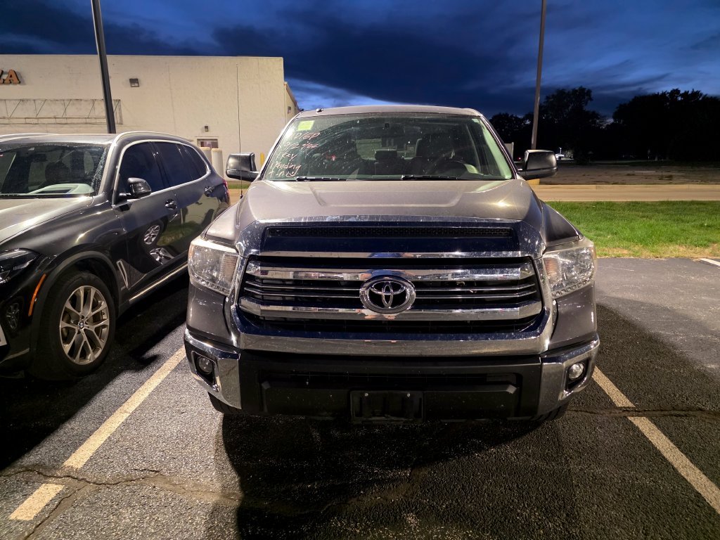 2017 Toyota Tundra SR5