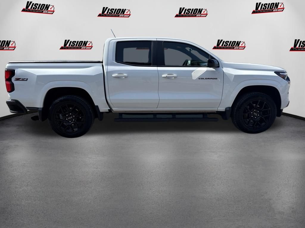 Used 2024 White Chevrolet Z71 image 4
