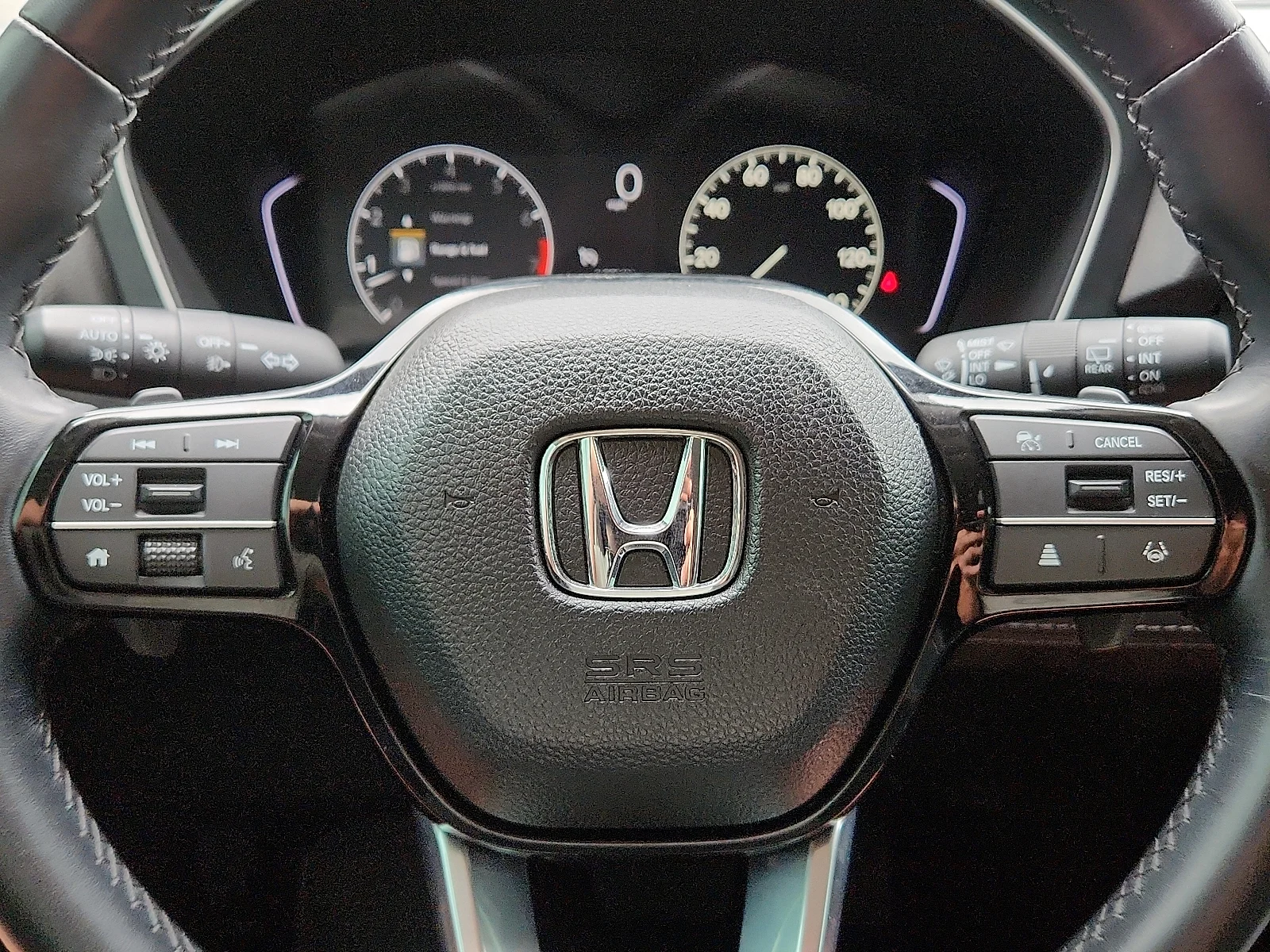 Used 2025 Crystal Black Pearl Honda EX-L image 24