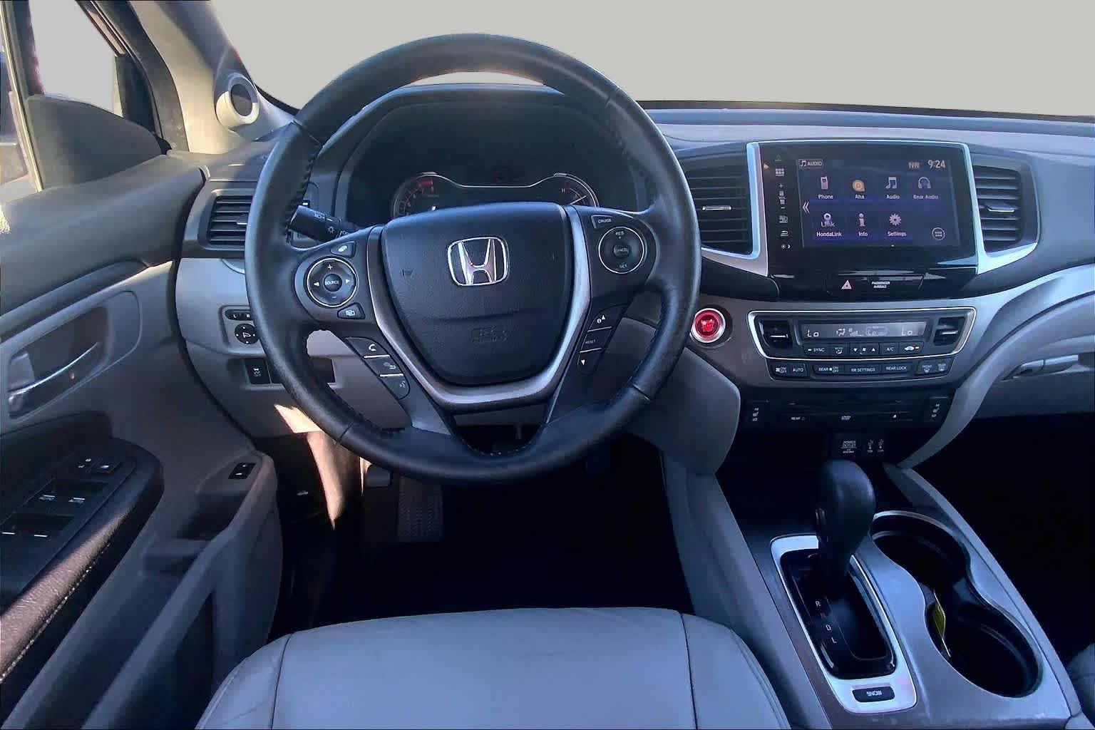 Used 2016 Crystal Black Pearl Honda EX-L image 6
