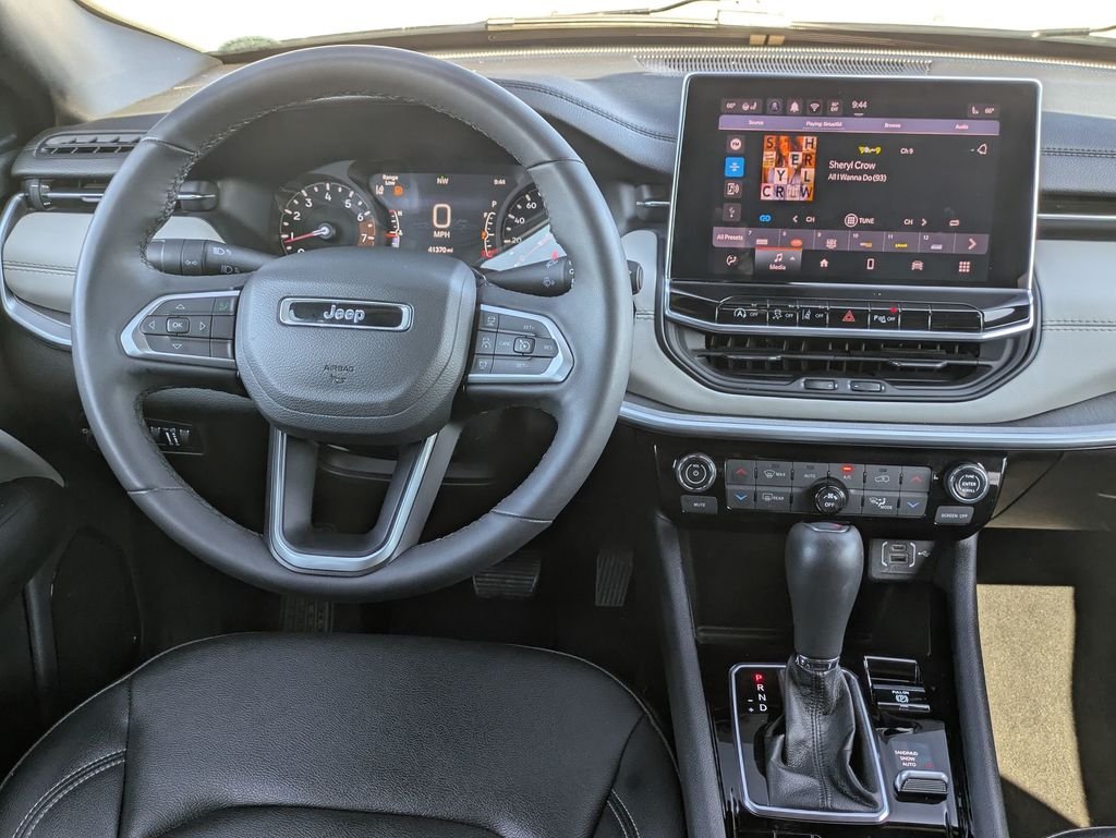 Used 2025 Silver Jeep Limited image 31