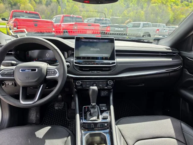 Used 2024 White Jeep Limited image 12
