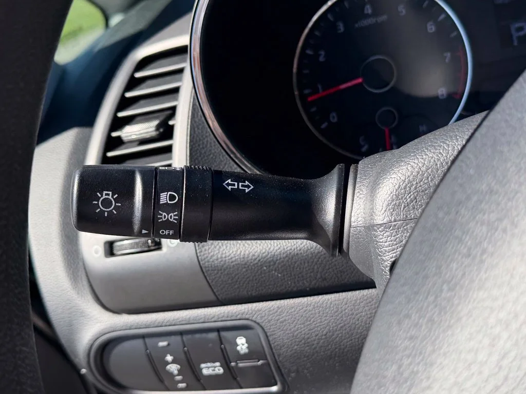 Used 2016 Black Kia LX image 27