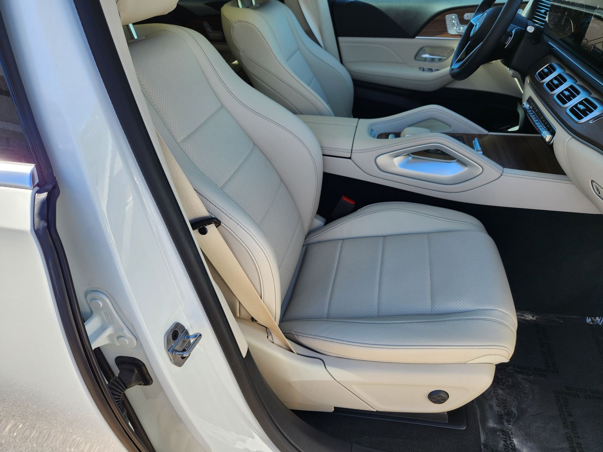 Certified Used 2026 Polar White Mercedes-Benz 450 4MATIC® image 18