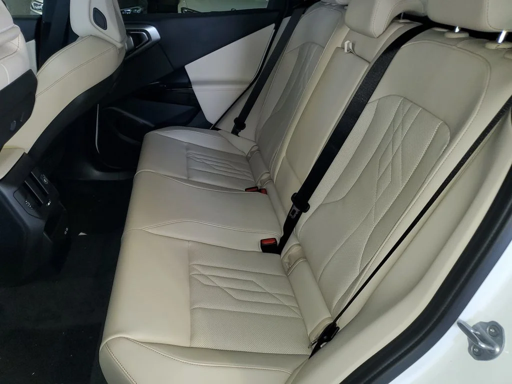 New 2026 White BMW 30 xDrive image 11