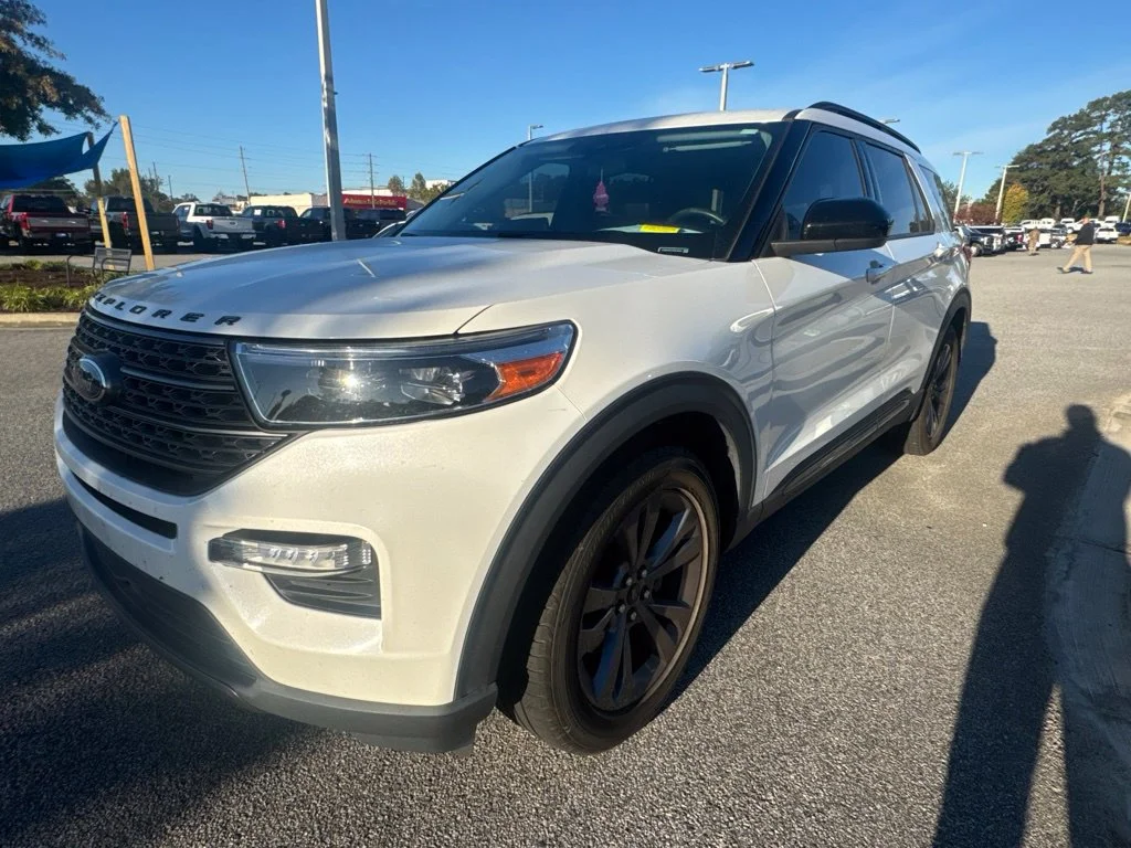 Used 2022 White Ford XLT image 2
