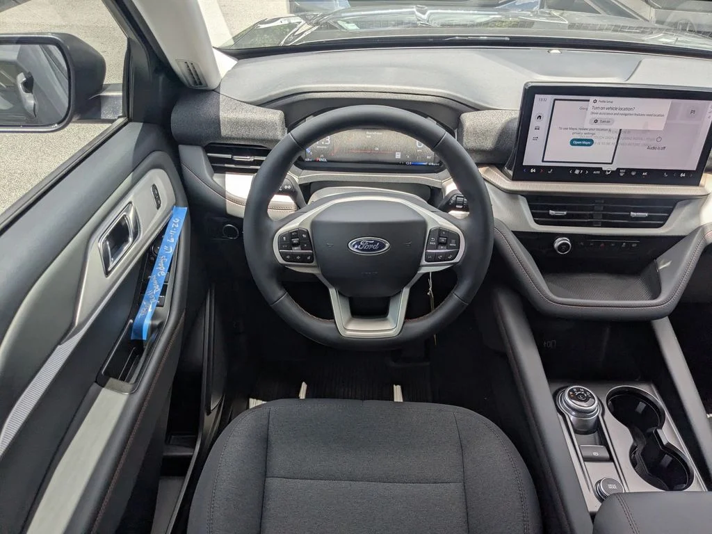 New 2026 Carbonized Gray Metallic Ford Active image 16