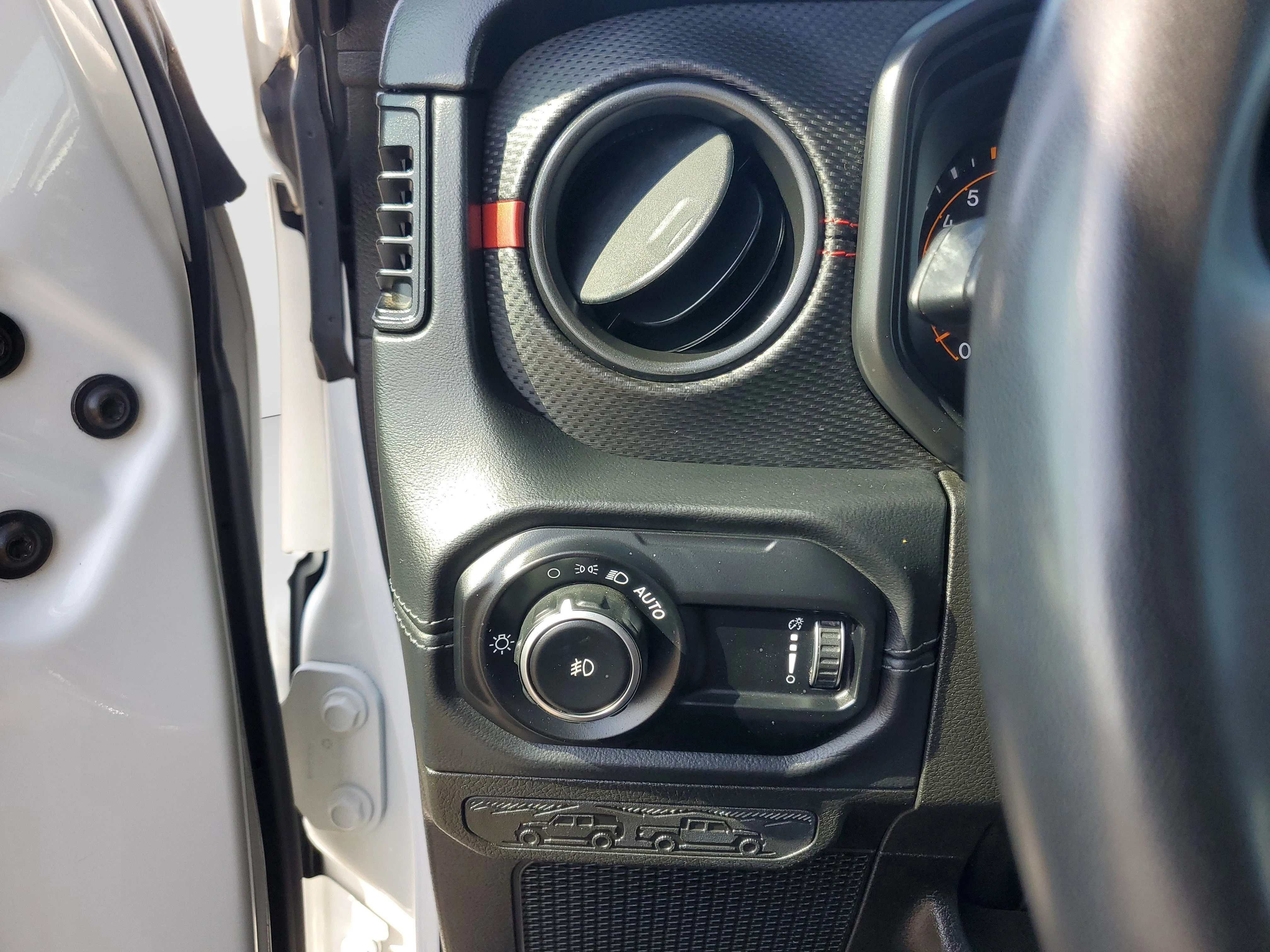 Certified Used 2024 White/off-white Jeep Rubicon image 24