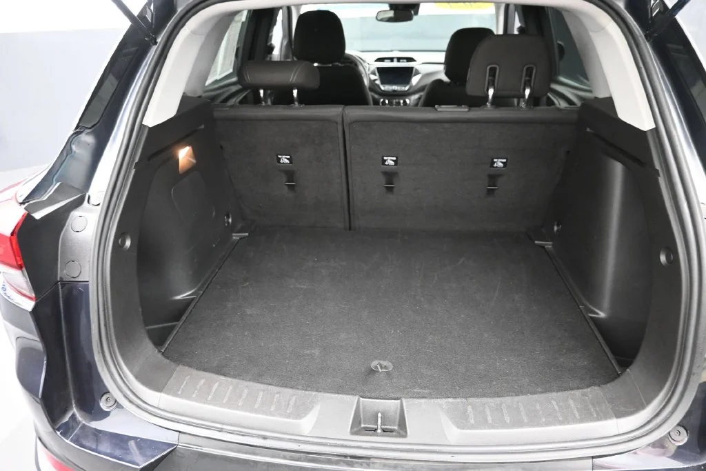 Used 2021 Blue Chevrolet LT image 11
