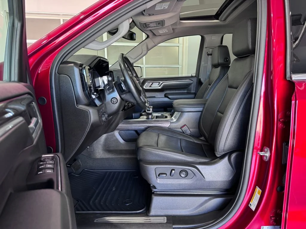 2024 Chevrolet Silverado 1500 LTZ - Photo 10
