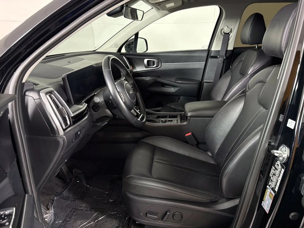Used 2024 Black Kia S image 15