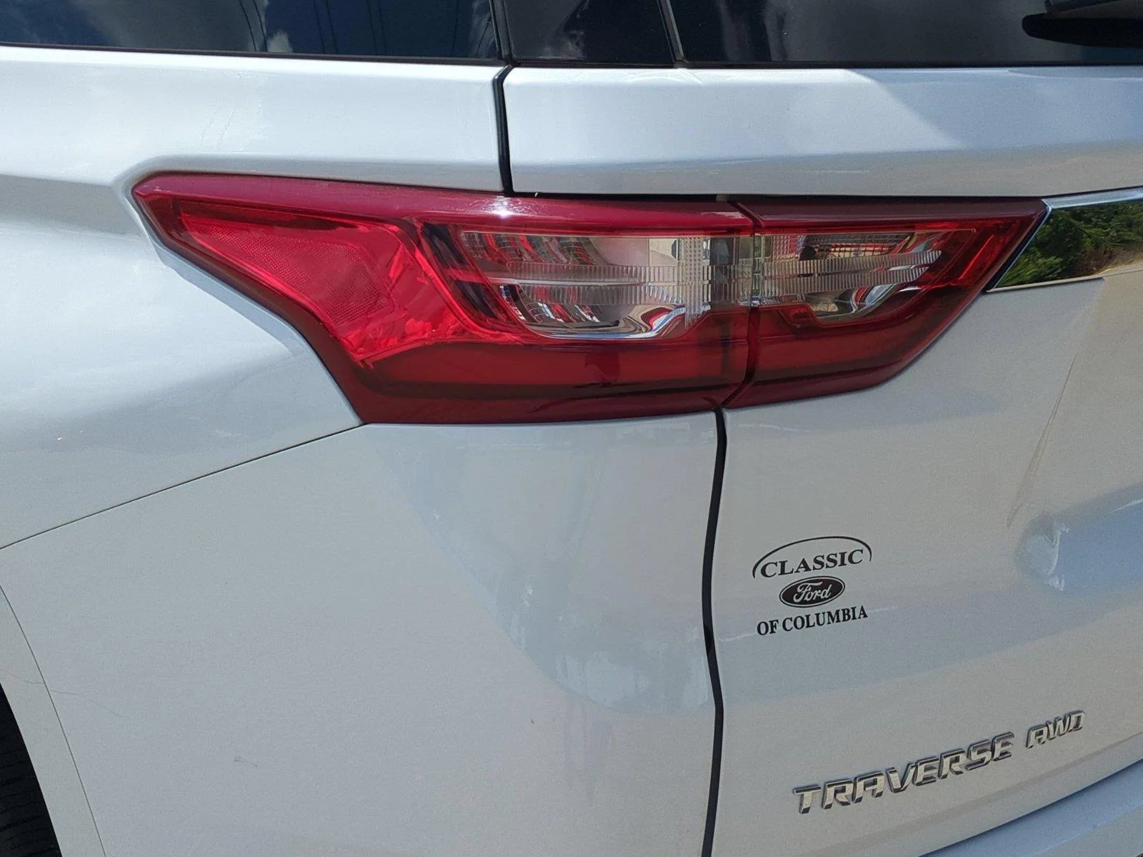 Used 2021 Summit White Chevrolet Premier image 12