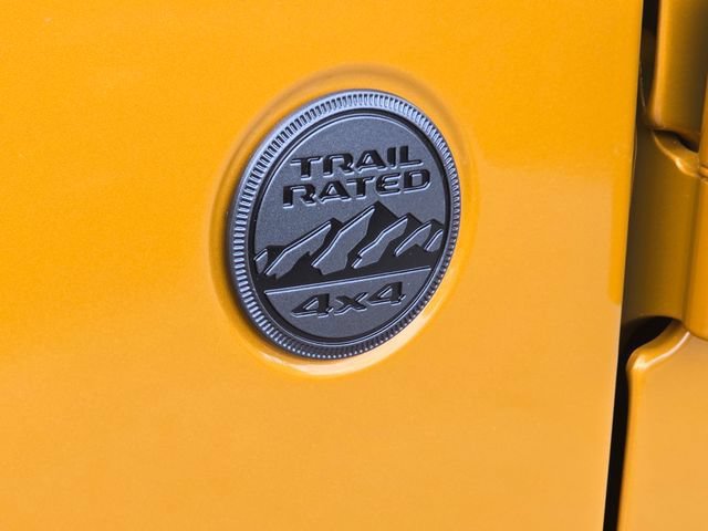 New 2026 Goldilocks Exterior Paint Jeep Sahara image 24