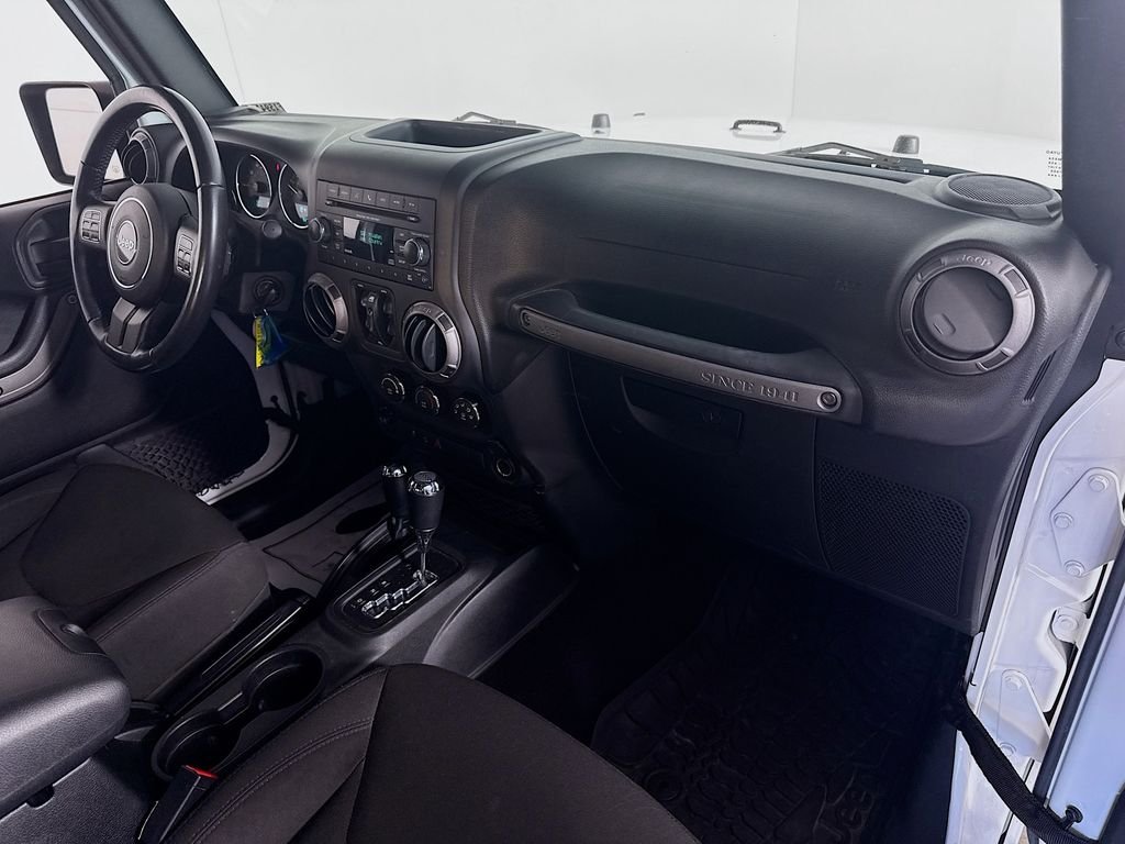Used 2017 Bright White Clearcoat Jeep Sport image 26