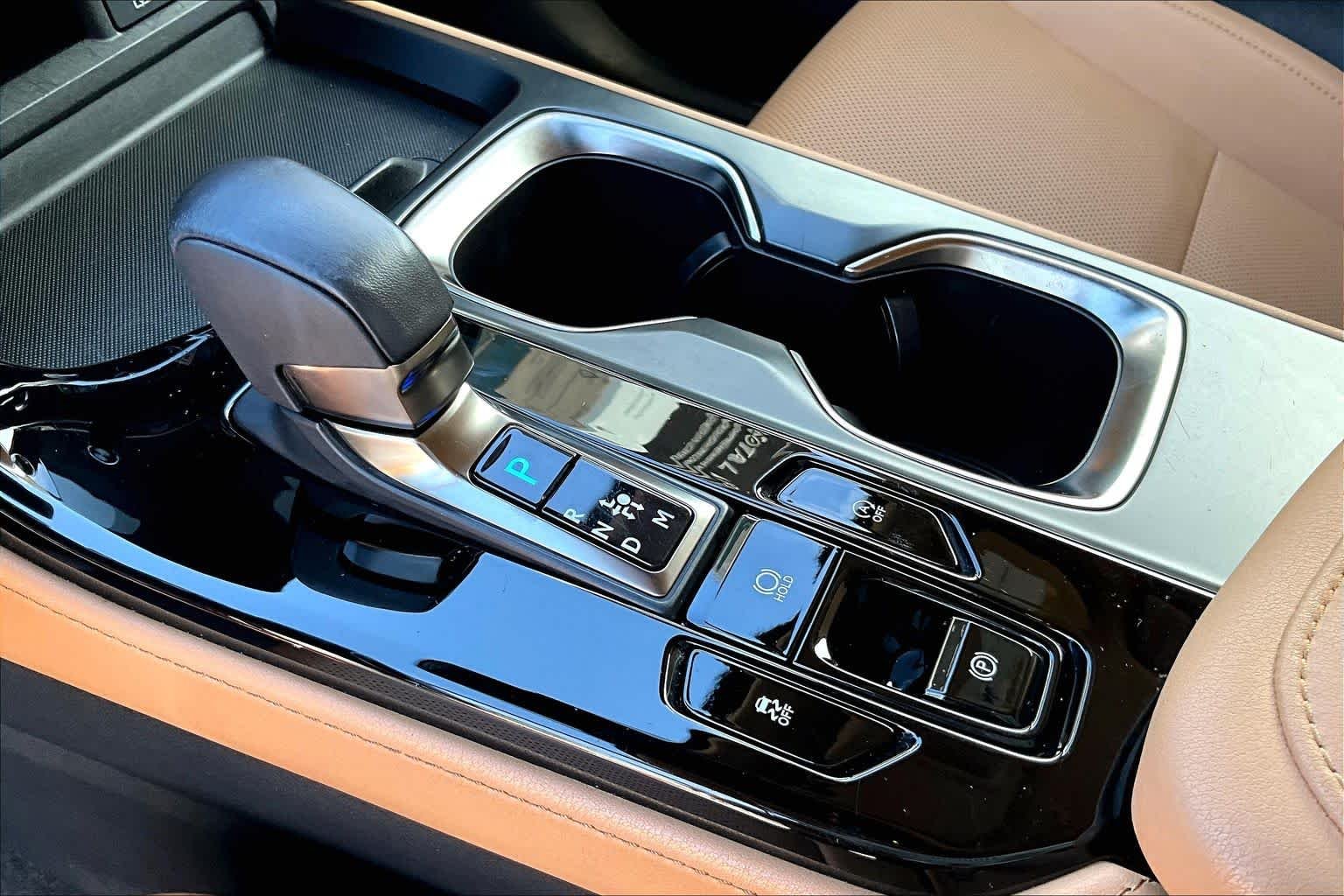 Certified Used 2025 COPPER CREST Lexus  image 15
