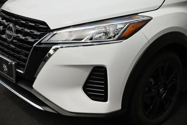 Used 2024 Fresh Powder Nissan SV image 12