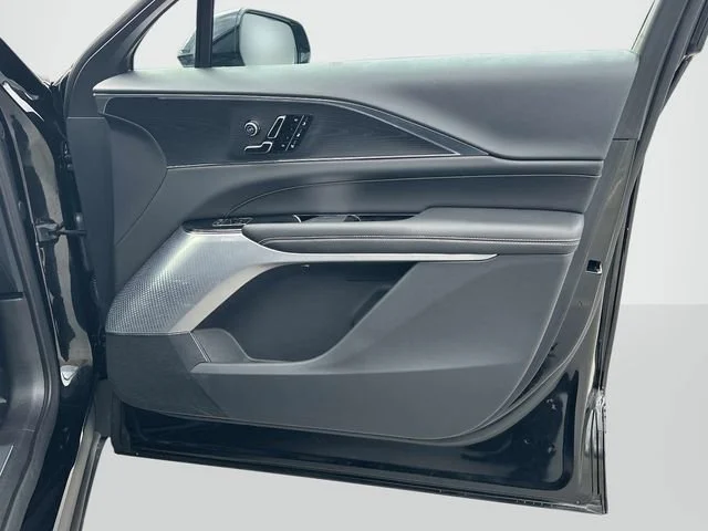 2025 Cadillac LYRIQ Sport 2 - Photo 23