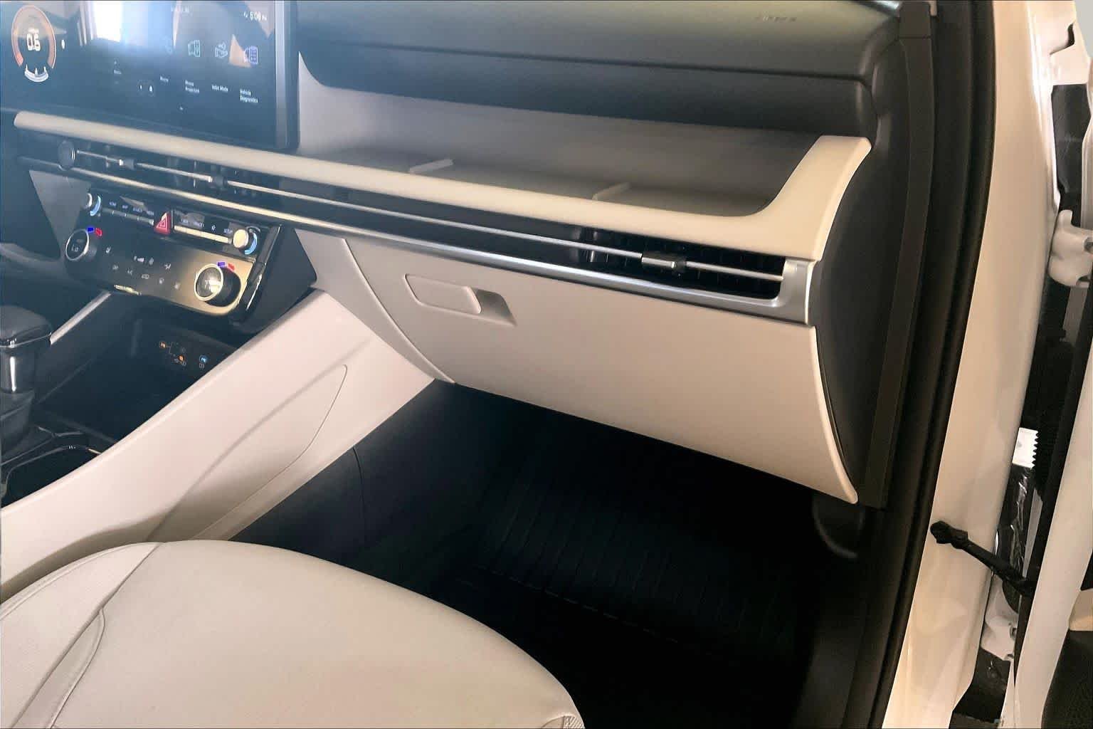 Used 2026 Serenity White Pearl Hyundai SEL image 16
