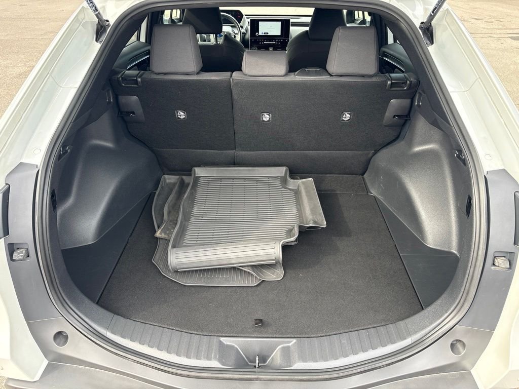 Certified Used 2023 White Subaru Premium image 19
