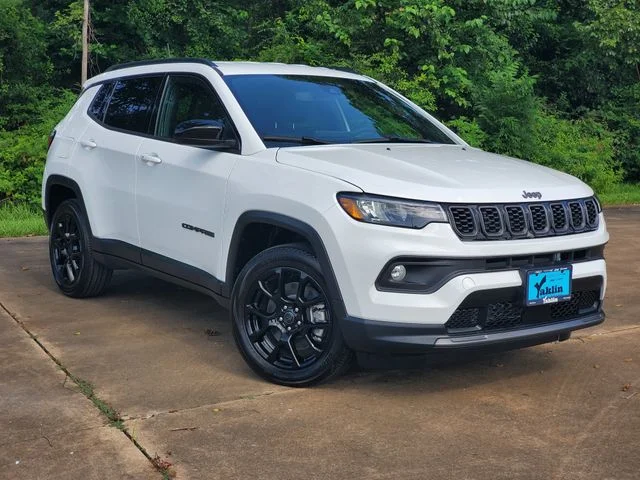New 2026 Bright White Clear-Coat Exterior Paint Jeep Latitude image 31