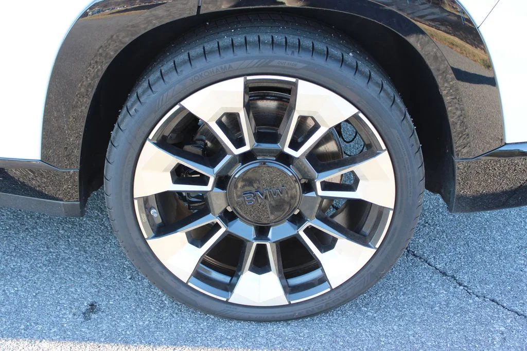 2023 BMW XM Base - Photo 35