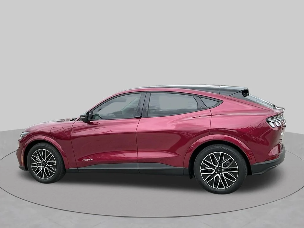 Used 2025 Red Ford Premium image 8