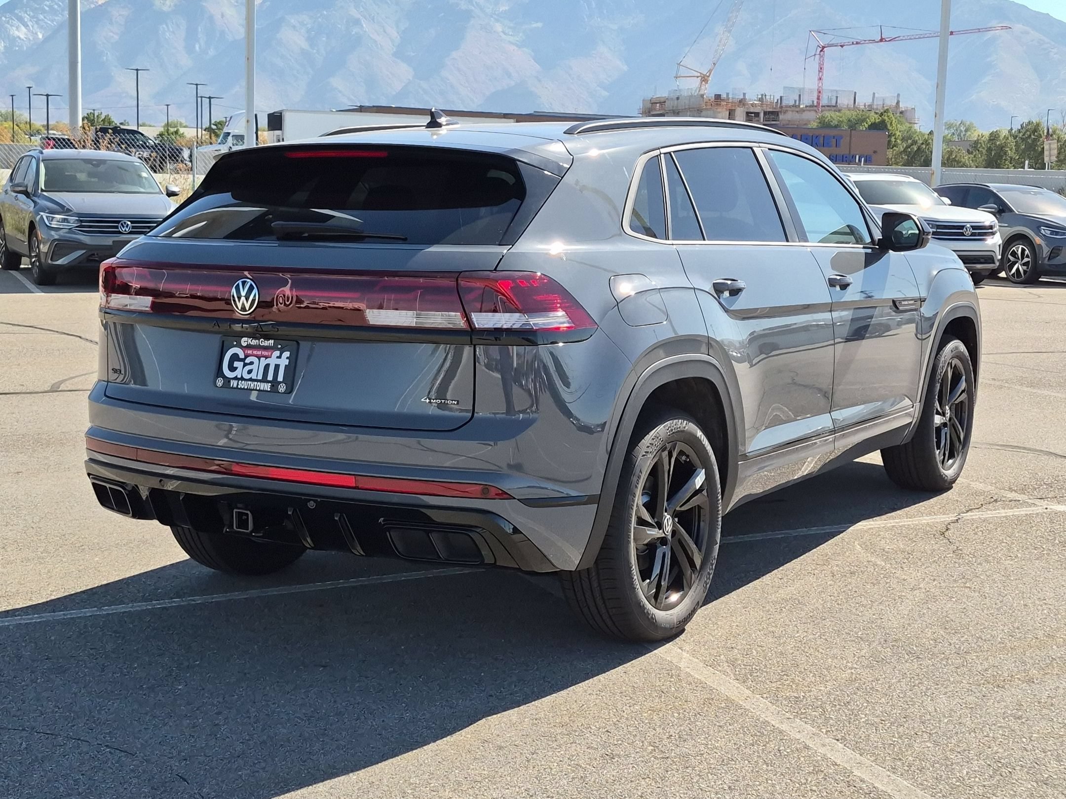 New 2026 Pure Gray Volkswagen 2.0T SEL R-Line Black image 3