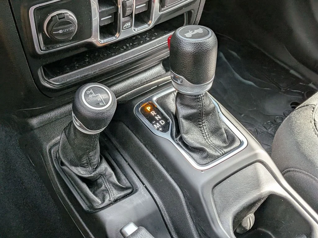 Used 2022 Gray Jeep Unlimited Sport S image 16