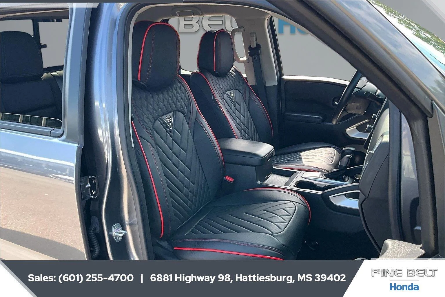 Used 2025 Gun Metallic Nissan SV image 6