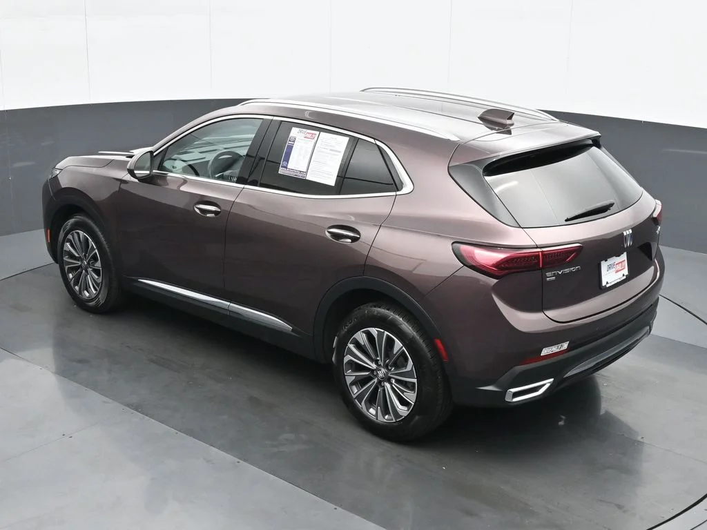 Used 2024 Purple Buick Preferred image 19