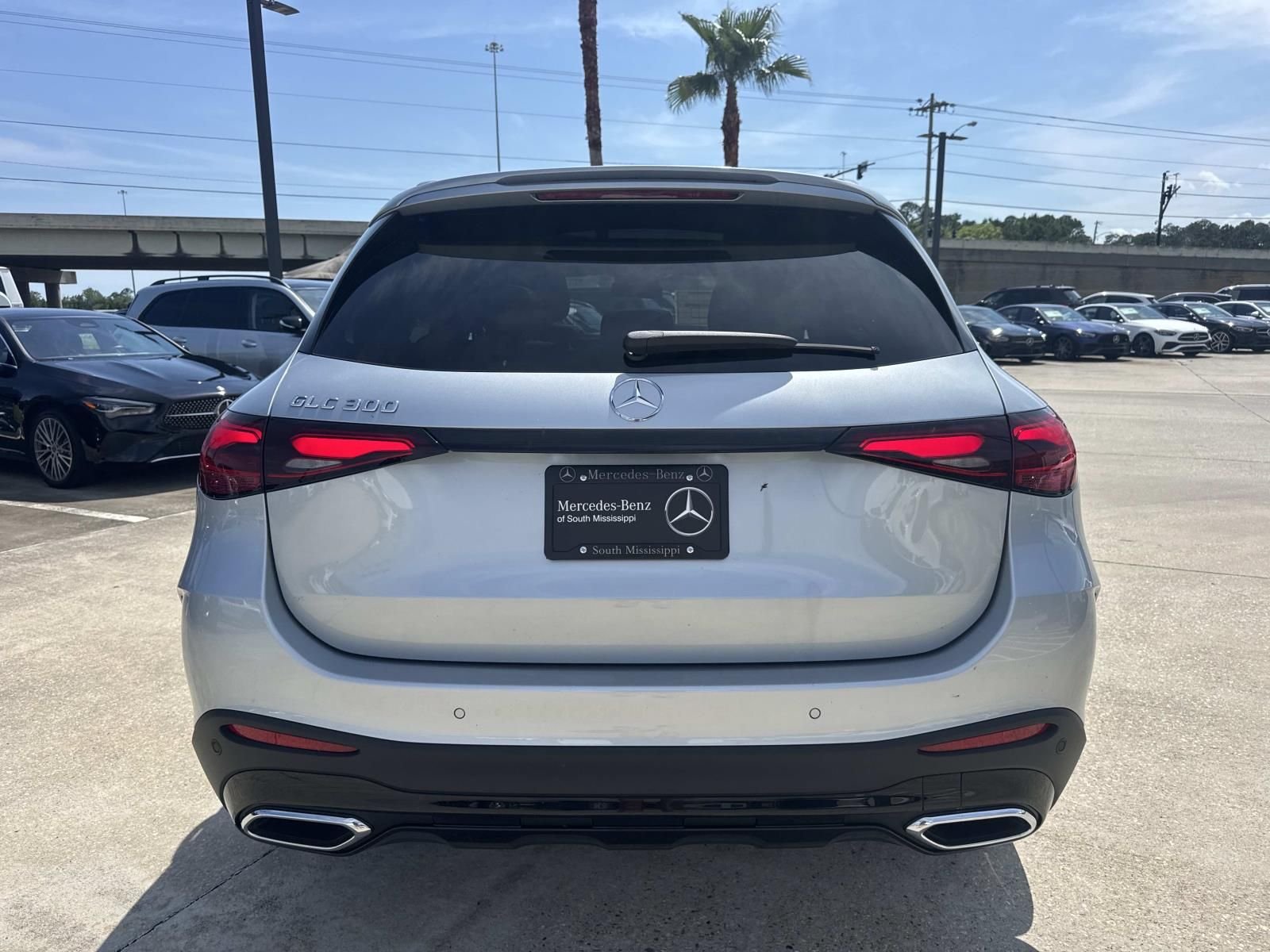 New 2026 Silver Mercedes-Benz GLC 300 image 6