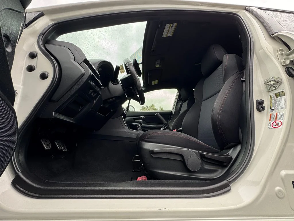 Used 2017 Crystal White Pearl Subaru Base image 13
