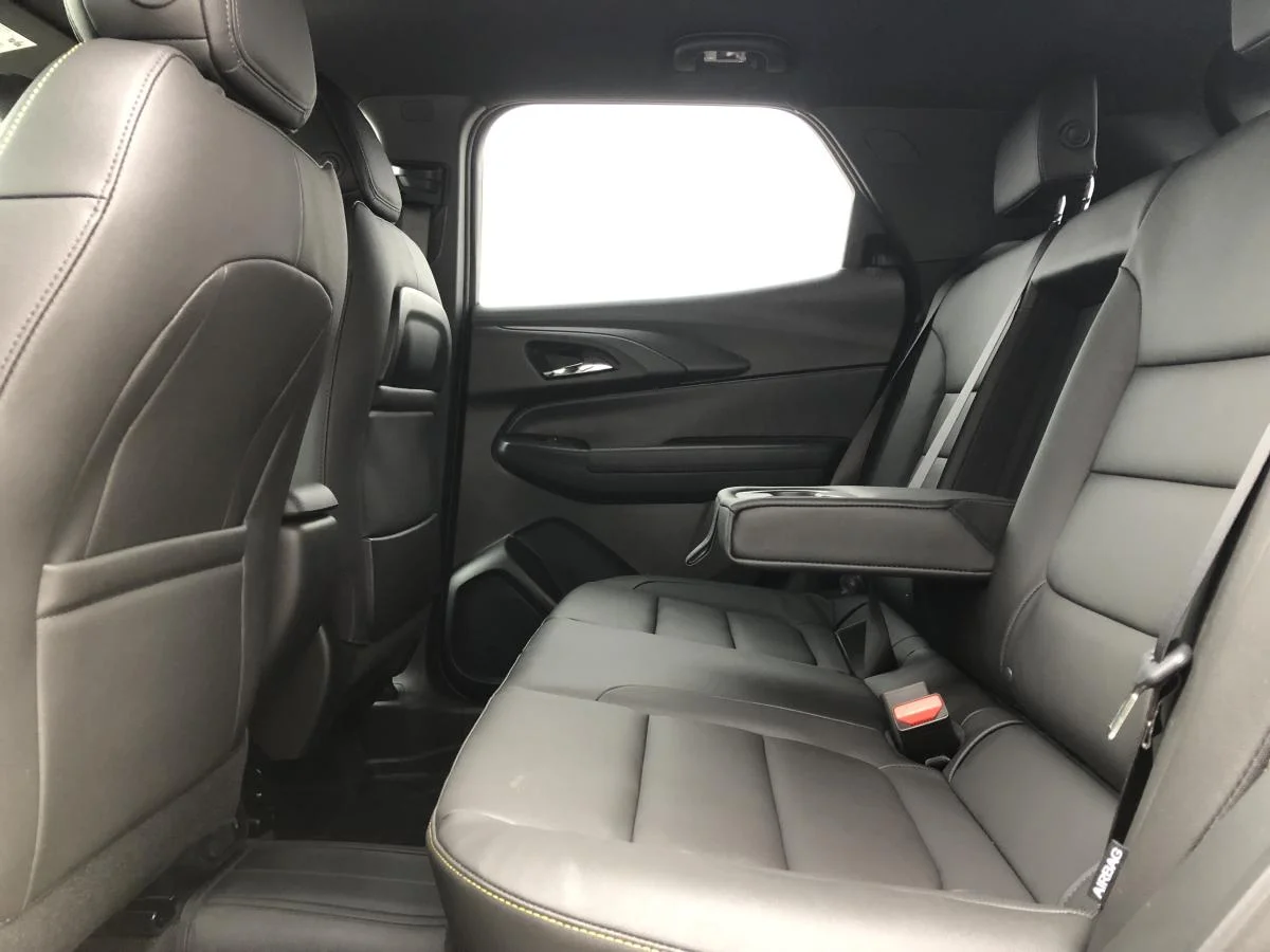 New 2026 Grey Chevrolet Awd 4dr Activ image 11