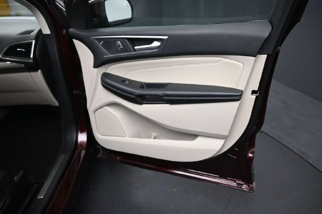 Used 2024 Red Ford Titanium image 33