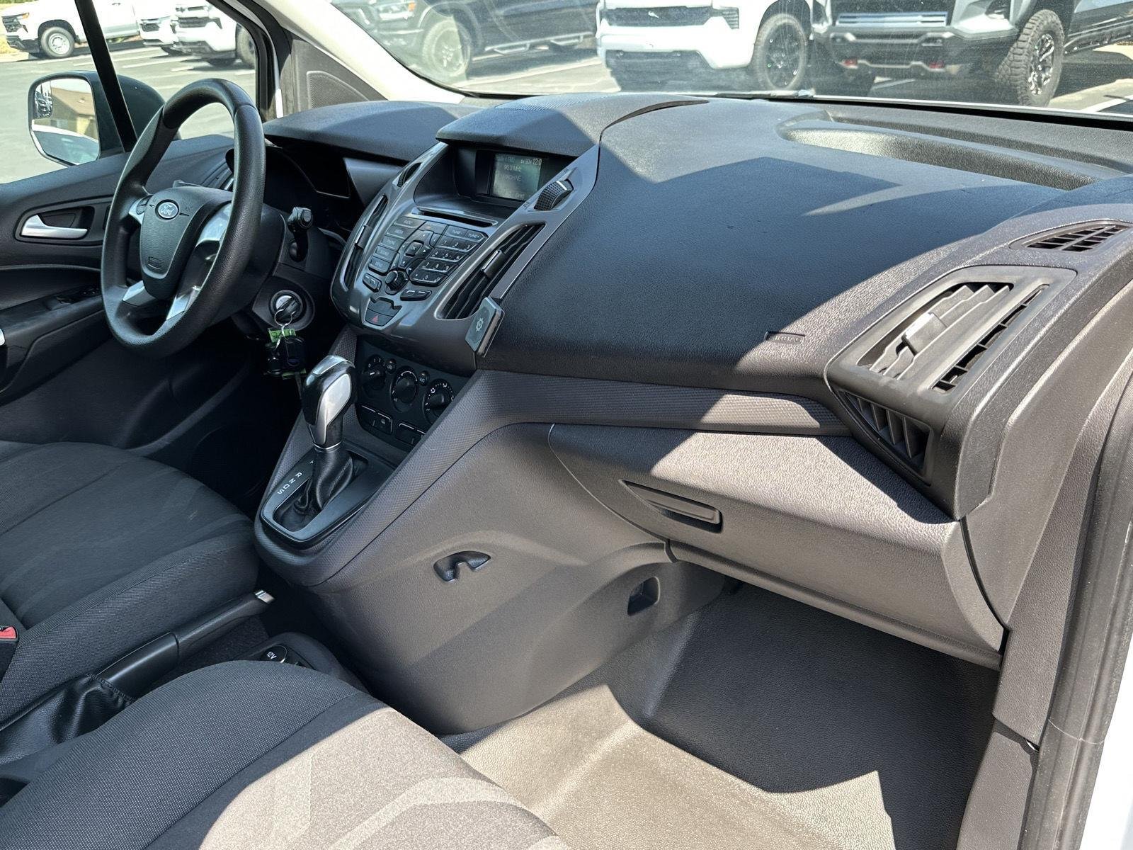 2015 Ford Transit Connect XLT - Photo 38