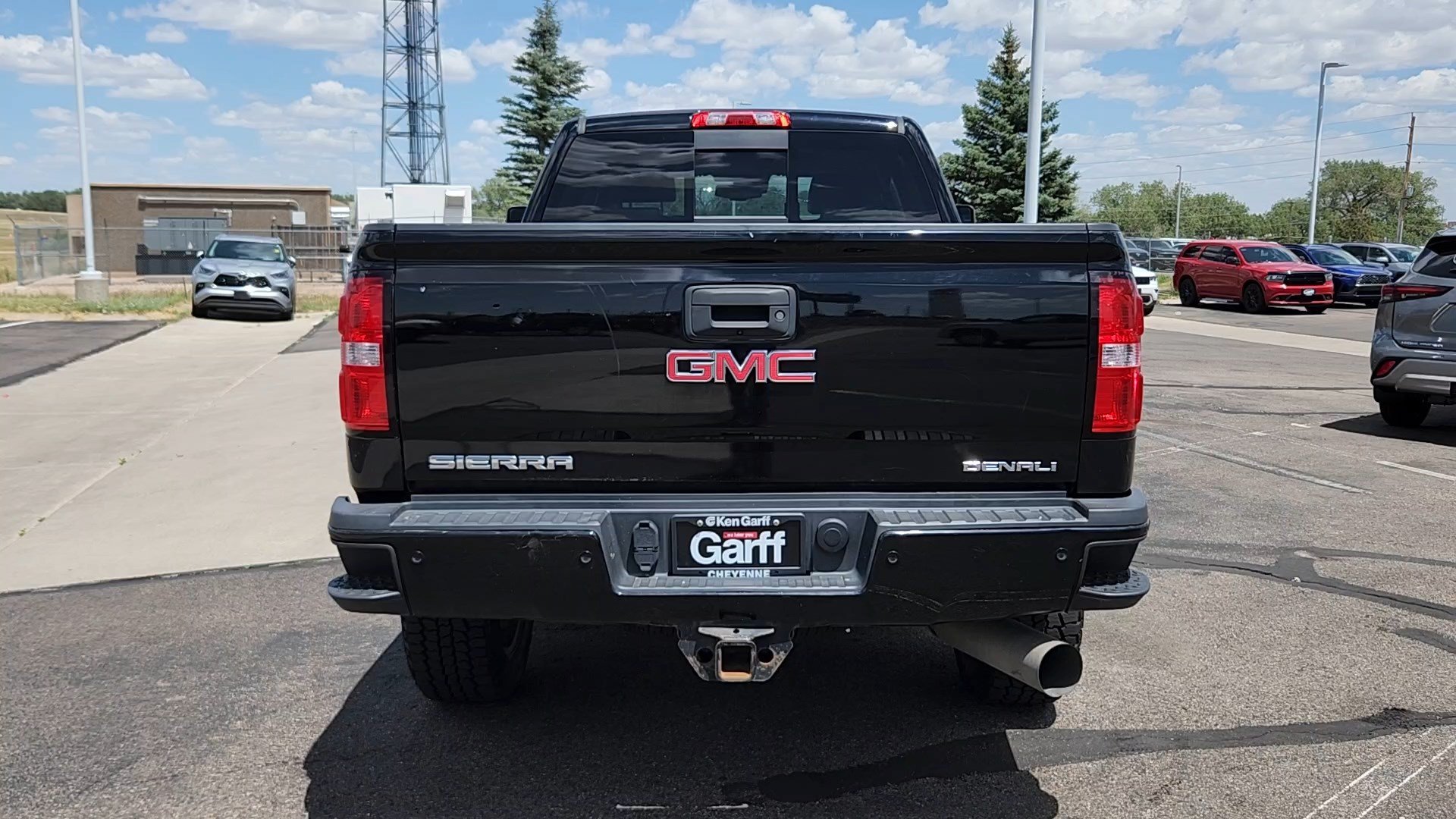 Used 2018 Onyx Black GMC Denali image 20