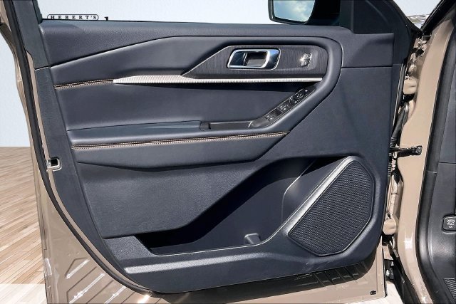 New 2027 Marsh Gray Ford Tremor® image 19