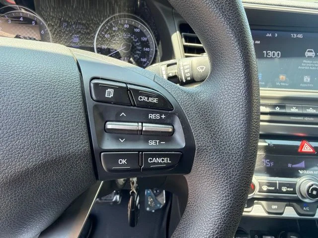 Used 2020 Black Hyundai SEL image 10