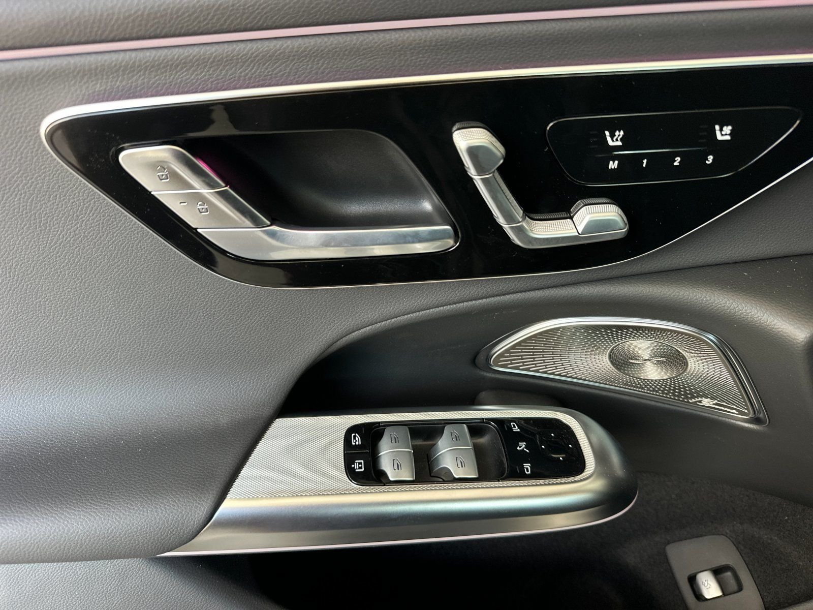 New 2027 Graphite Grey Metallic Mercedes-Benz E 350 image 14
