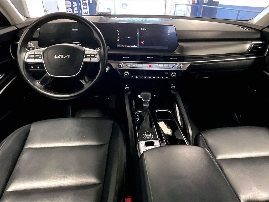 Used 2024 Everlasting Silver Kia S image 22