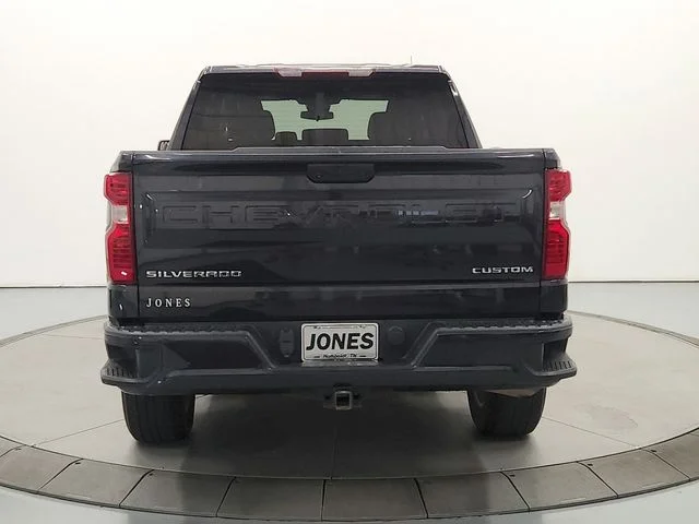 Used 2022 Gray Chevrolet Custom image 7
