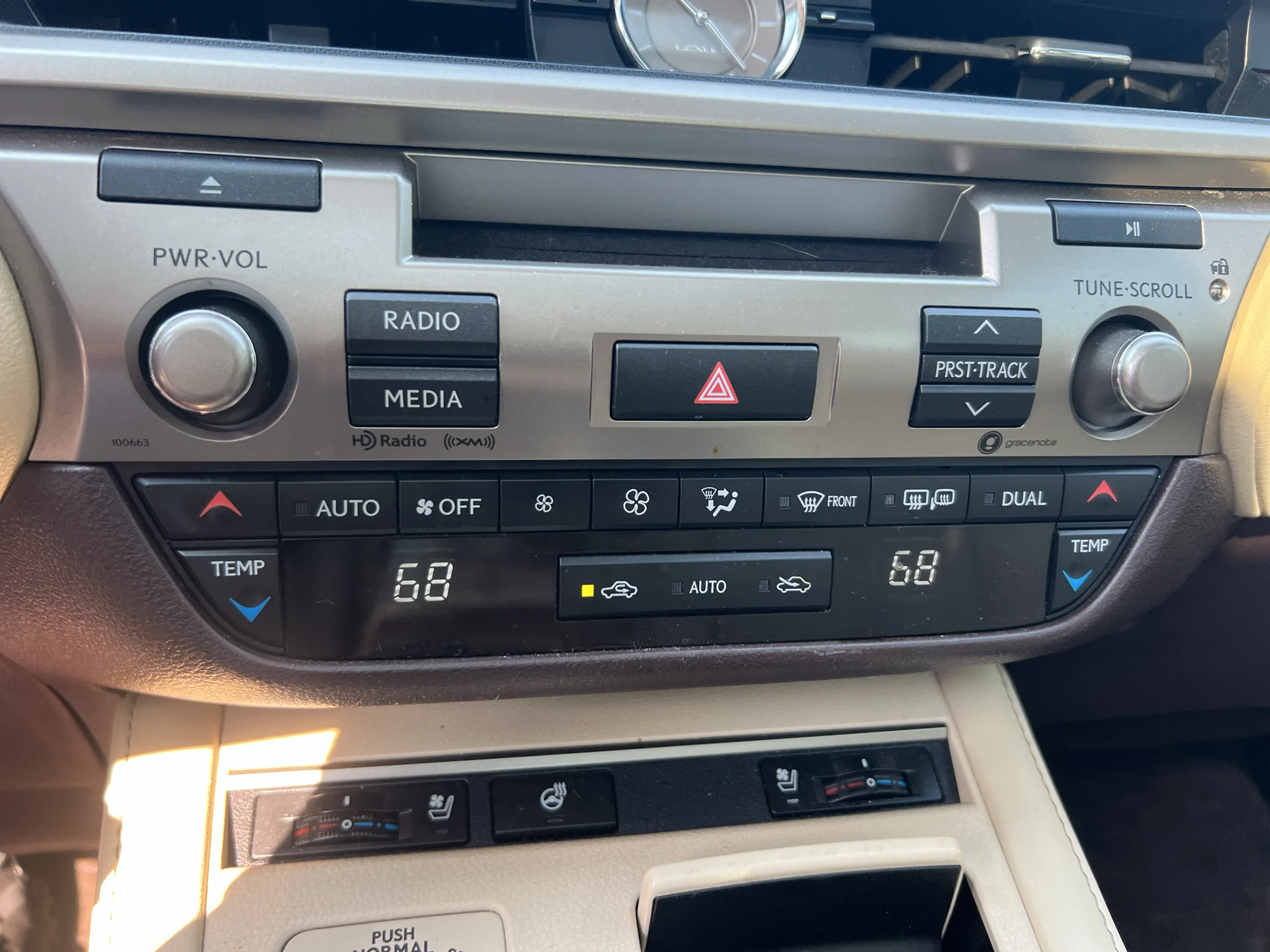 Used 2017 Matador Red Mica Lexus Base image 13