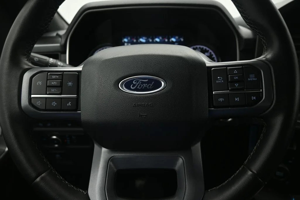Used 2023 Black Ford XLT image 25