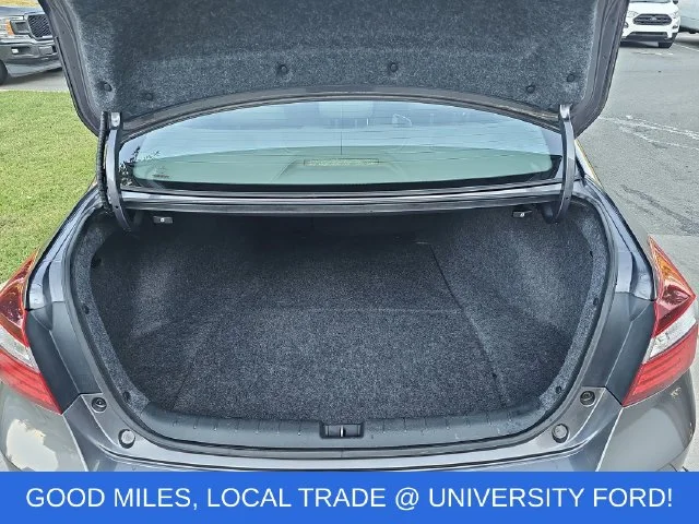 Used 2017 Gray Honda EX-L image 12