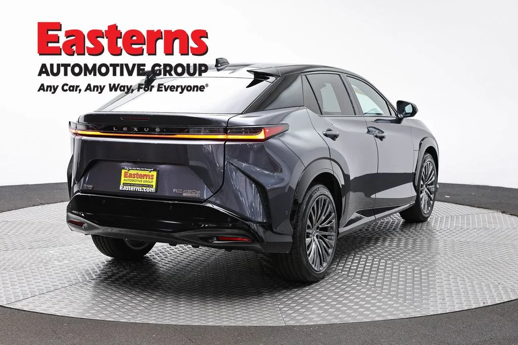 Used 2023 Gray Lexus 450e Luxury image 5