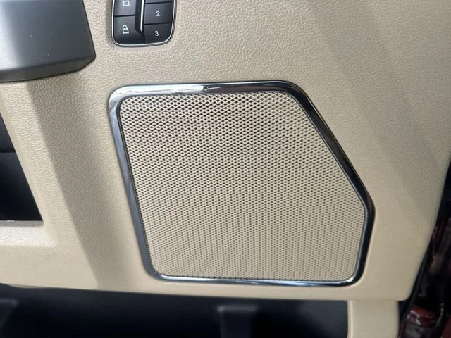 Used 2017  Ford Lariat image 28