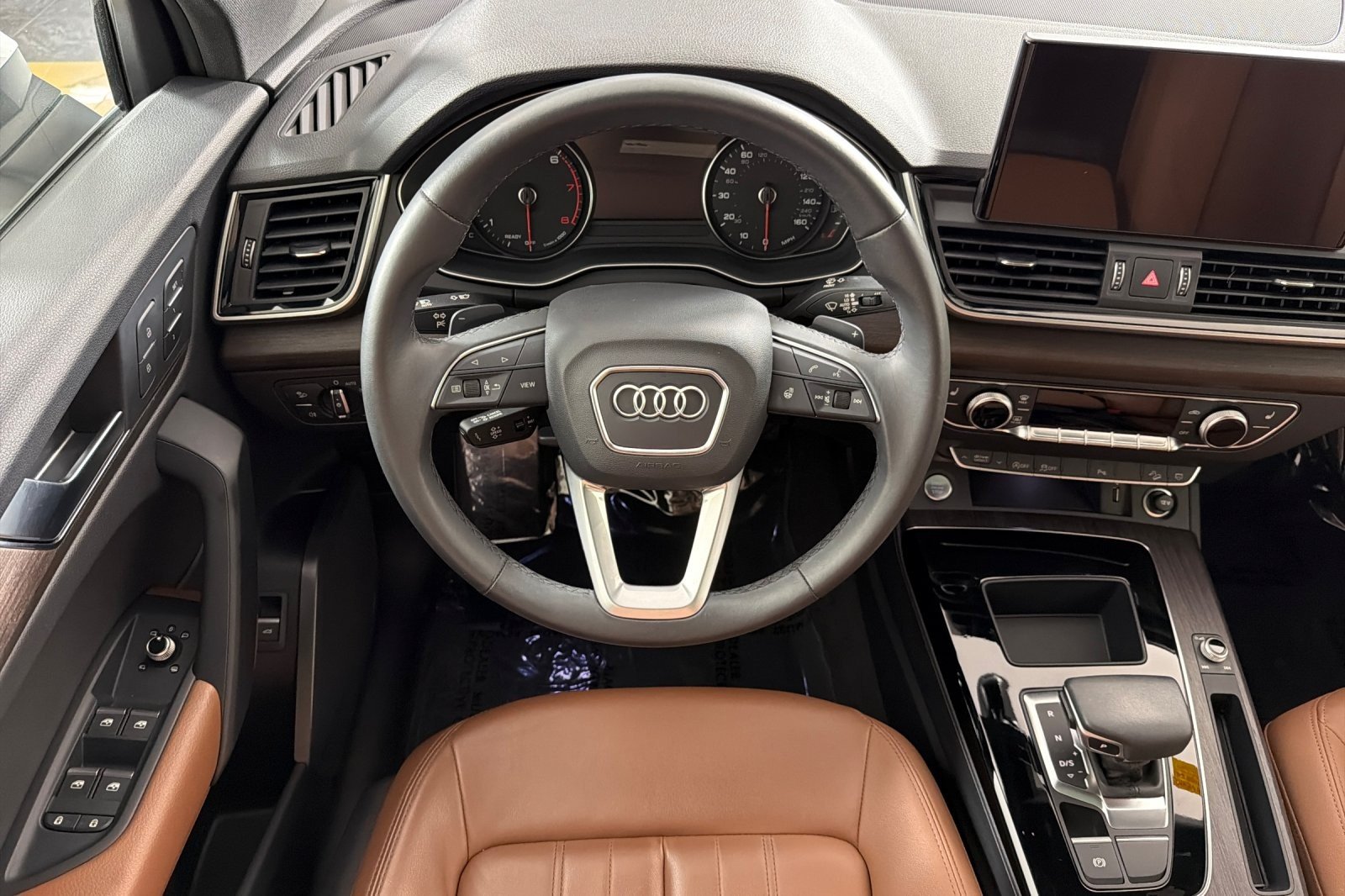 Used 2023 Ibis White Audi Premium 40 TFSI quattro image 13